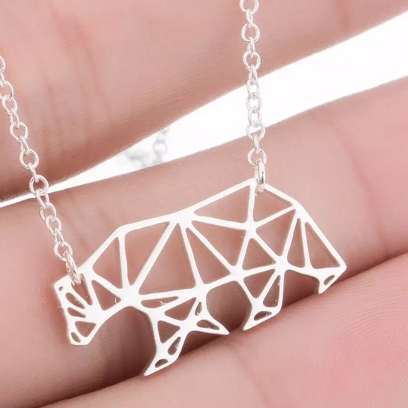 🎉 New Silver Stainless Steel Origami Bear Necklace - Picture 2 of 4